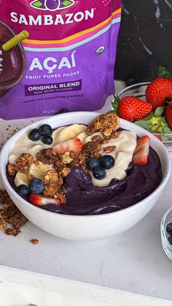High-Protein AƧai Bowl with Vanilla Cream