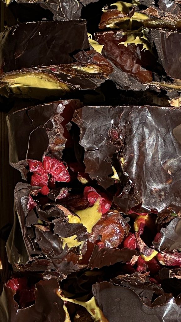 5 Ingredient Pistachio and Date Chocolate Bar